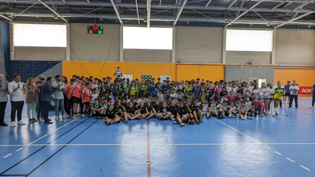 FOTO DE FAMILIA ENTREGA 2 COPA DE ANDALUCIA