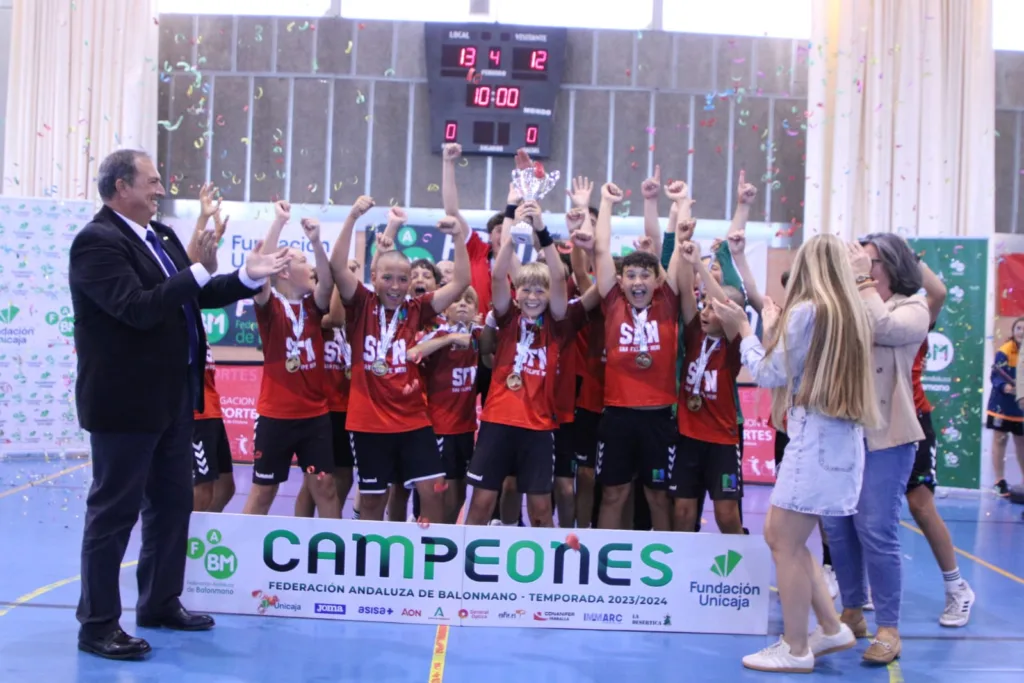 SAN FELIPE NERI CAMPEONES ALEVINES
