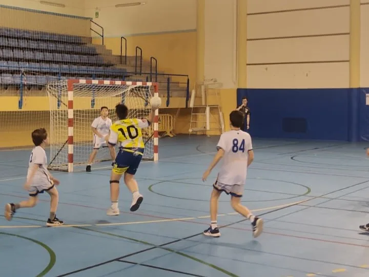 PARTIDO DE BALONMANO BASE