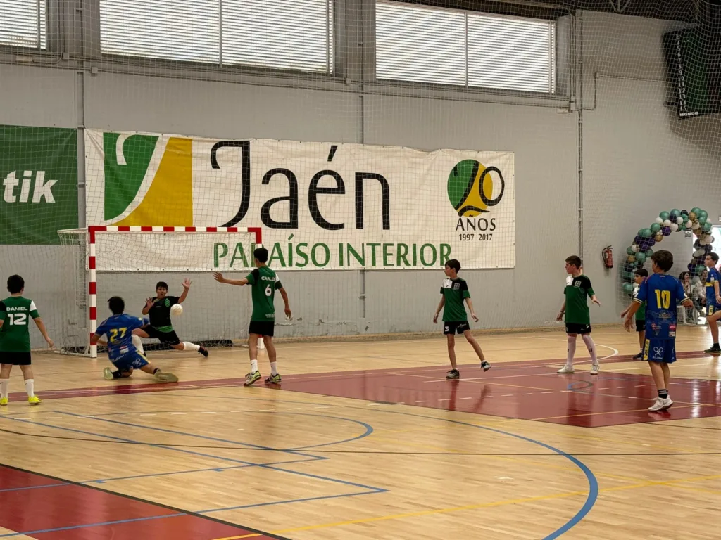 PARTIDO DE BALONMANO BASE