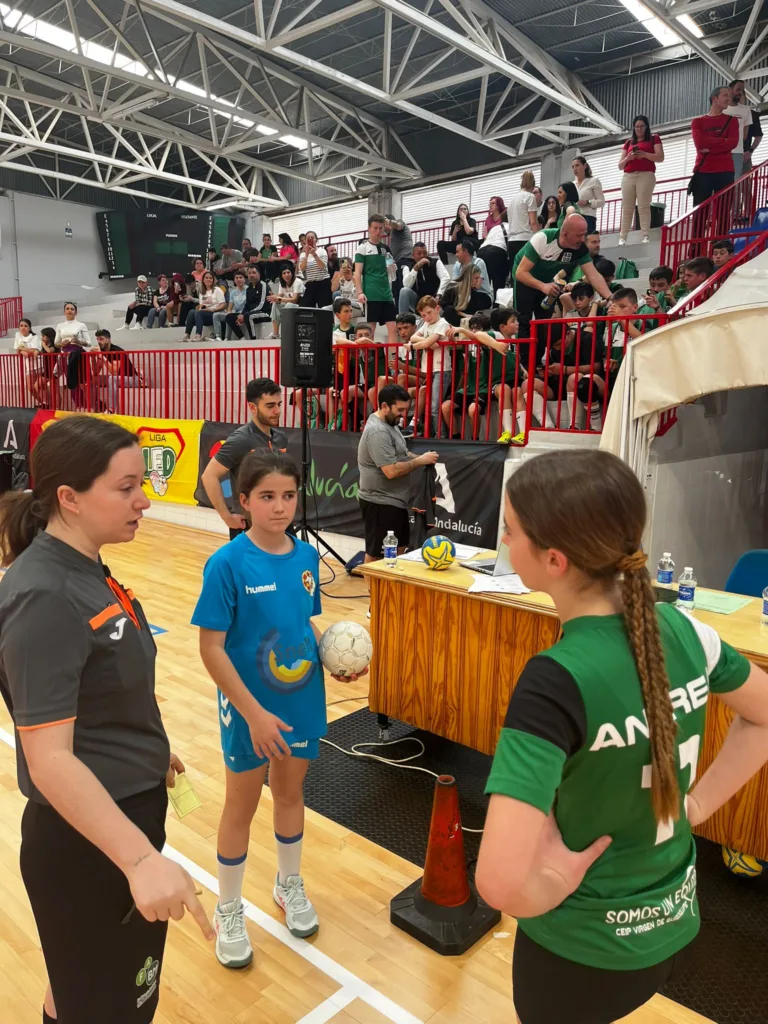 PARTIDO DE BALONMANO BASE