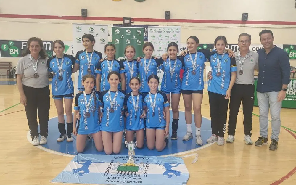 SOLUCAR TERCER PUESTO CADEBA FEMENINO